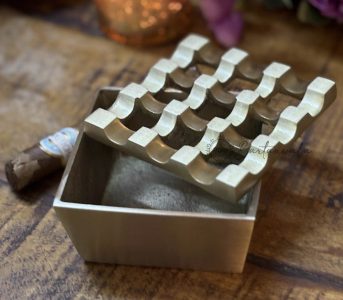 Matt Finish Brass Cigar Ashtray – 9 Grid Windproof Tabletop