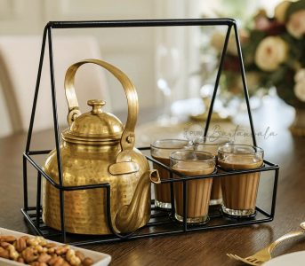 Bombay Cutting Chai Set – 4 Glass Stand & Brass Kettle 1.25L